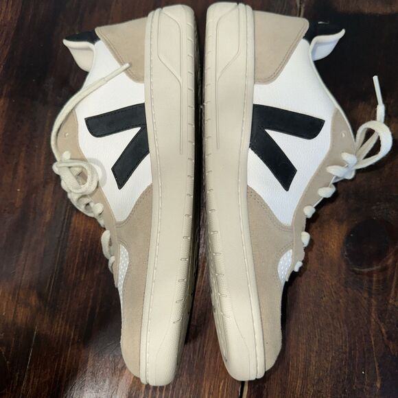 VEJA V-10 Leather White Paros (black) Sahara Sneaker Men’s Size 10 NWOB - Picture 8 of 9